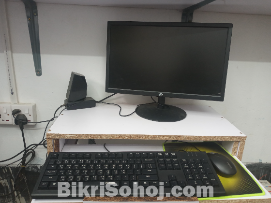 dekstop computer